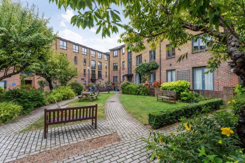 Kempton Court, 2 Durward Street, London, E1