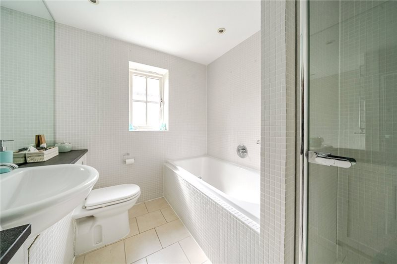 Longdown Road, Lower Bourne, Farnham, Surrey, GU10