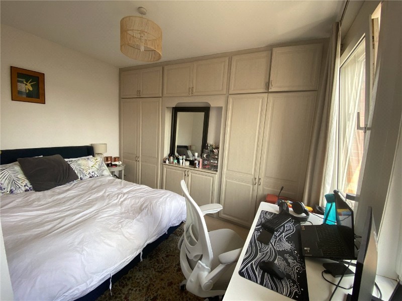 Long Garden Walk East, Farnham, Surrey, GU9