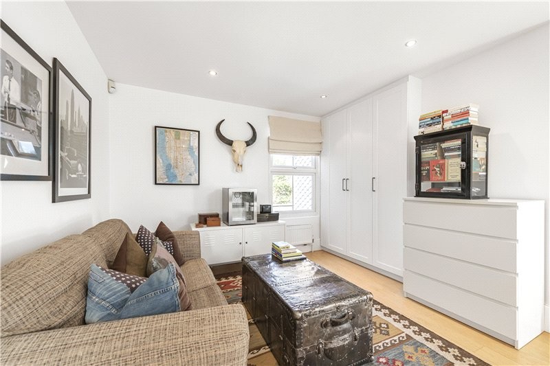 Brook Gardens, Barnes, London, SW13