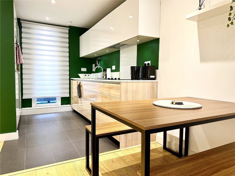 Devizes Street, London, N1