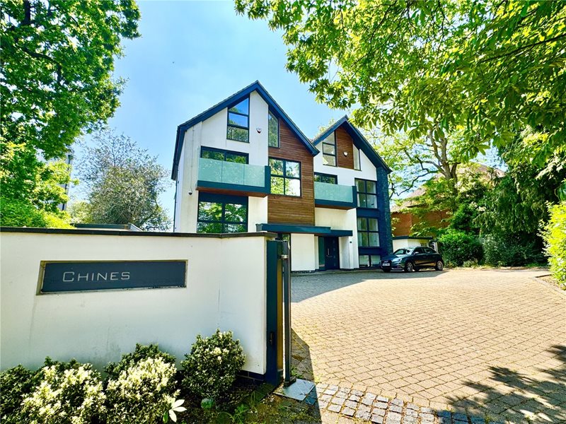 Delhi Close, Lower Parkstone, Poole, BH14