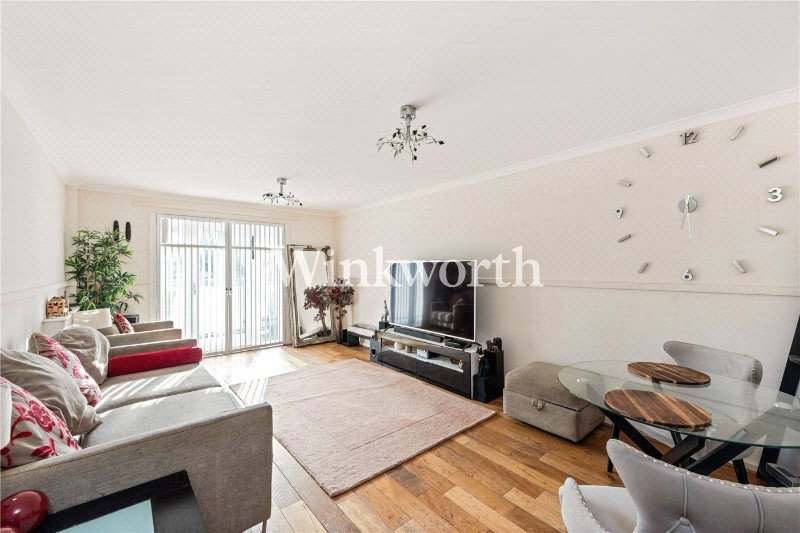 Academia Way, London, N17