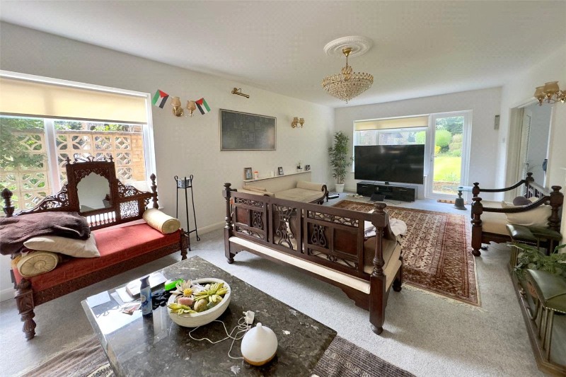 Lakeside Drive, Stoke Poges, Bucks, SL2