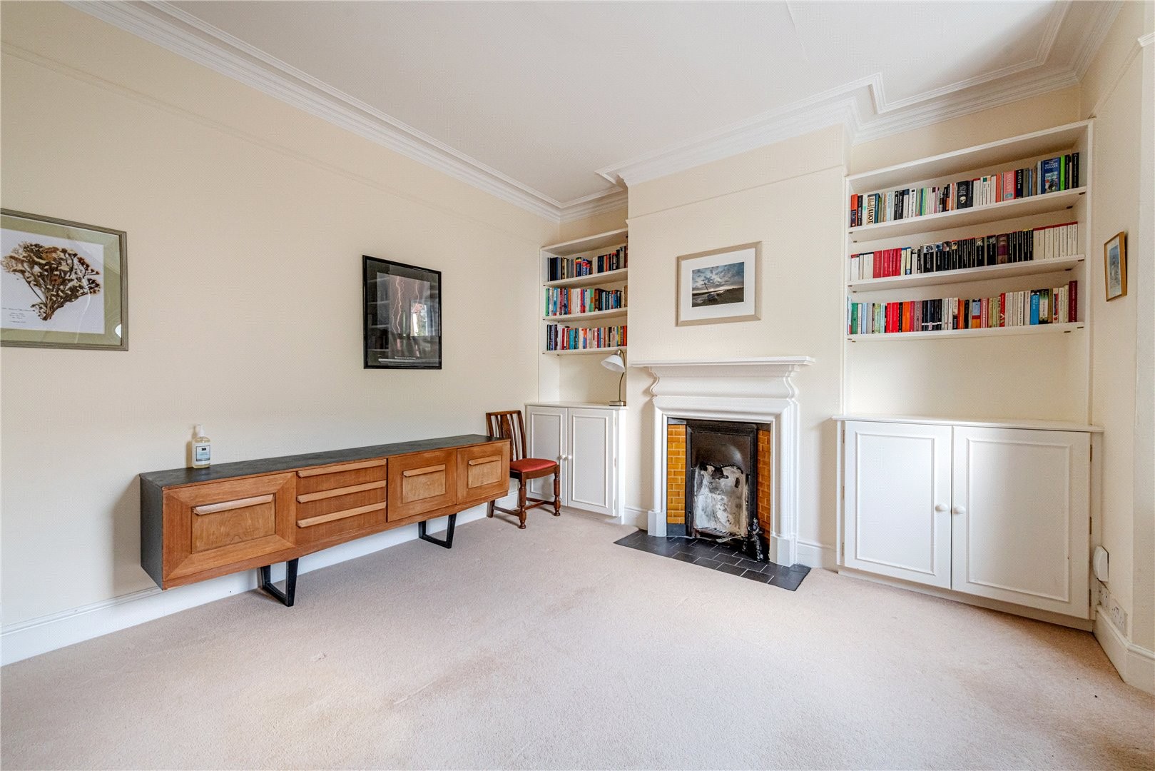 2 bedroom property for sale in Eynham Road, London, W12 (Ref LAD210015) £575,000