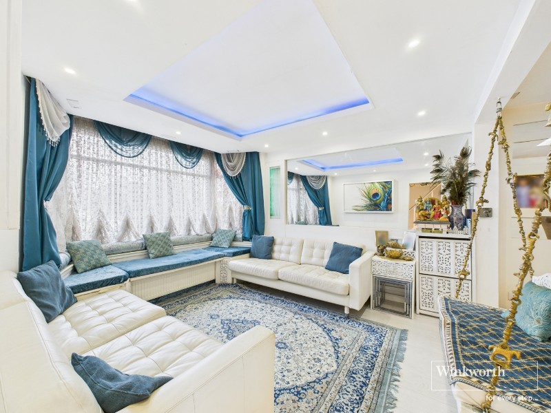 Brinkburn Gardens, Edgware, Middlesex, HA8