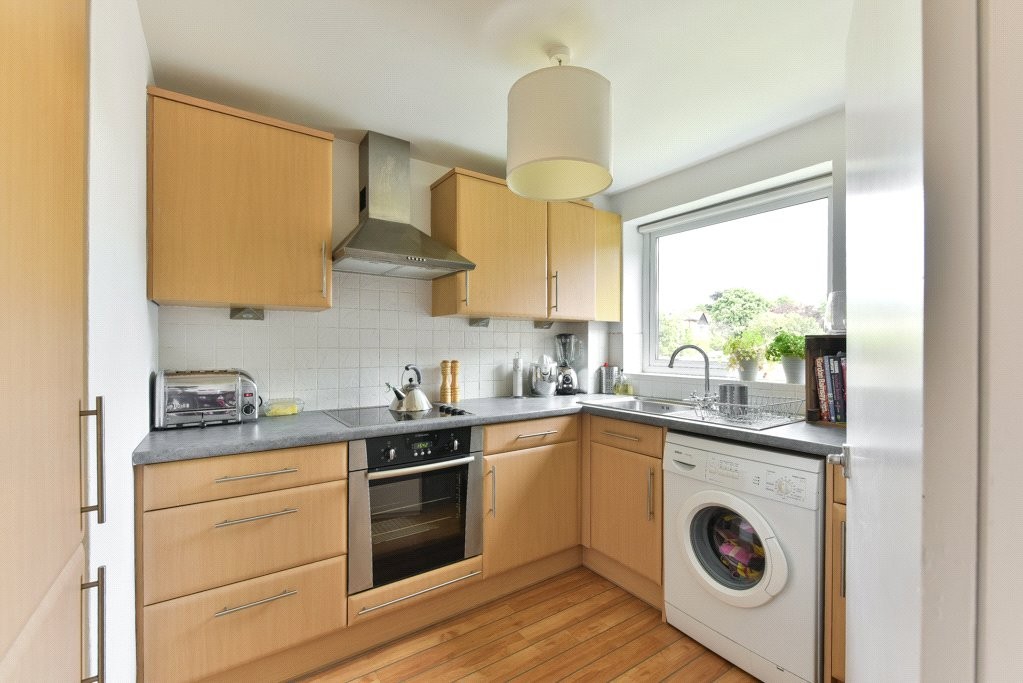2 bedroom property for sale in Maple Road, Surbiton, KT6 (Ref SUR190015
