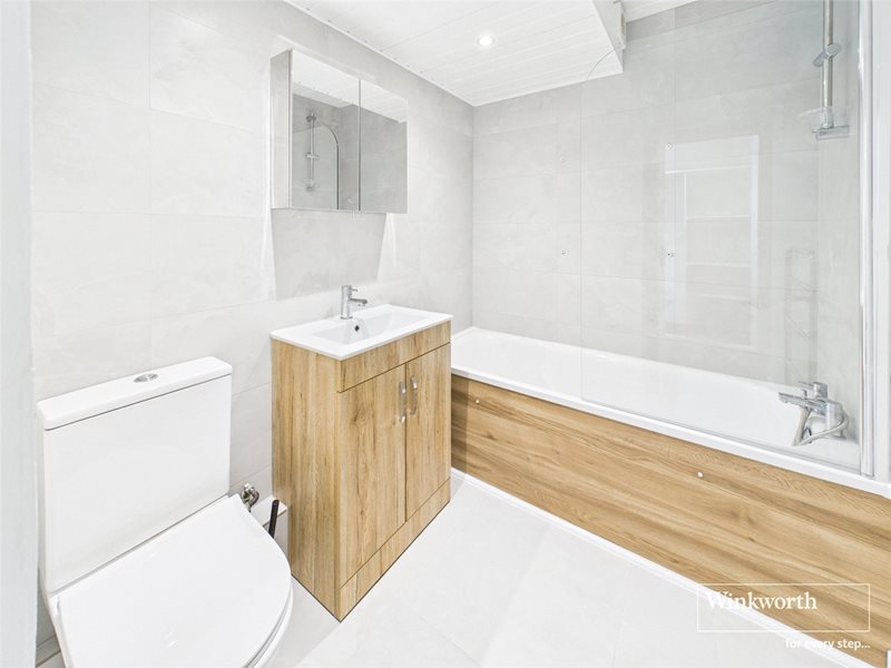 Valley Drive, London, NW9