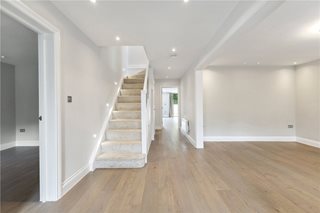 Sandy Lane, Chobham, Surrey, GU24