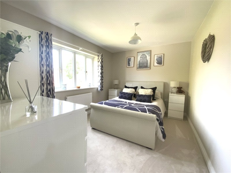 Fruitfields Close, Devizes, Wiltshire, SN10