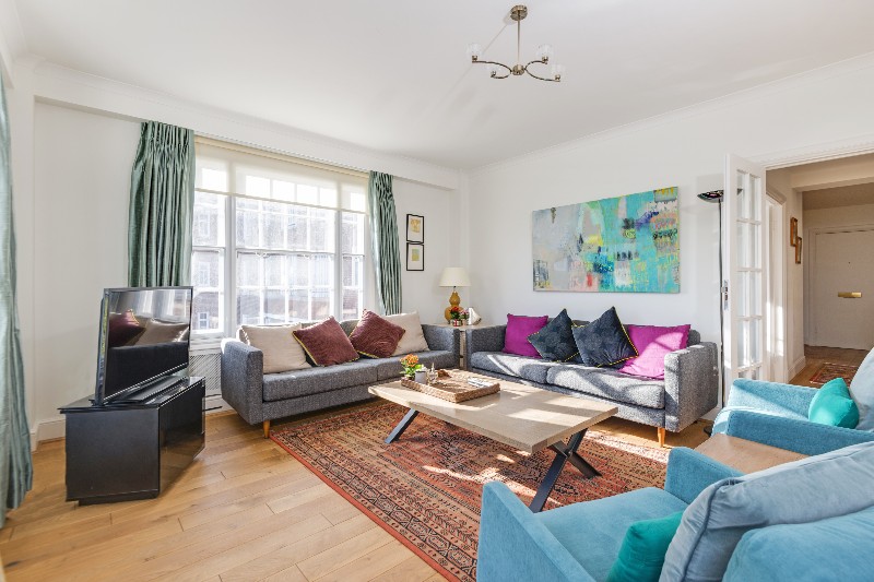 Apsley House, Finchley Road, St John's Wood, London, NW8