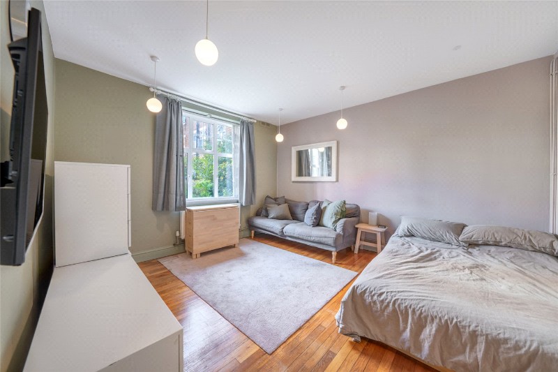 Holmefield Court, Belsize Grove, London, NW3