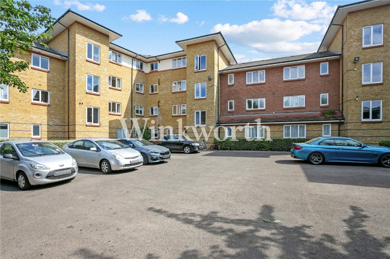 Myddleton Avenue, London, N4