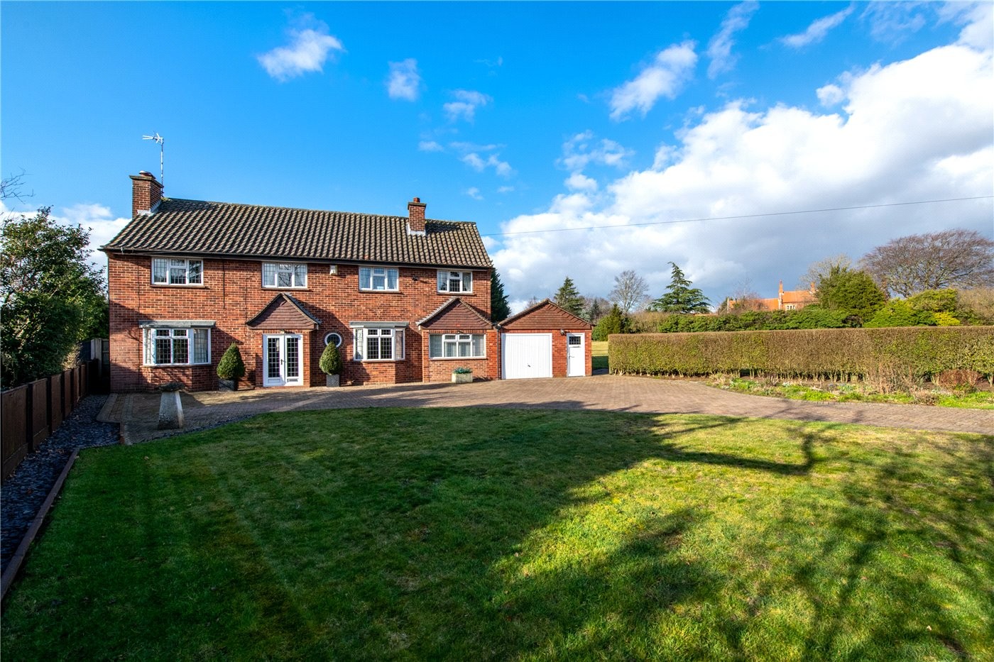 5 bedroom property for sale in Manthorpe Road, Grantham, Lincolnshire