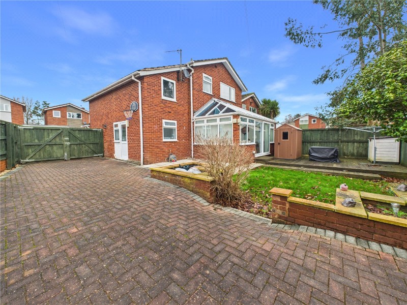 Fulda Crescent, Crediton, Devon, EX17