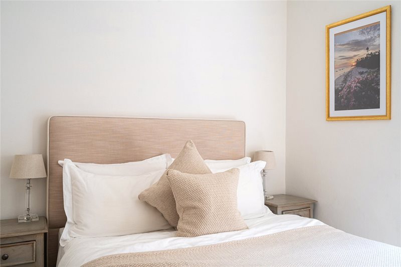 Rastell Avenue, London, SW2