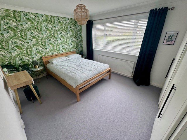 Victoria Road, Milford on Sea, Lymington, Hampshire, SO41