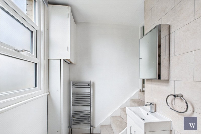 Kempshott Road, London, SW16