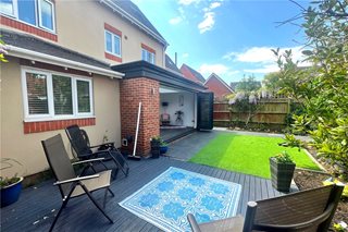 Flagstaff Square, Thatcham, Berkshire, RG19