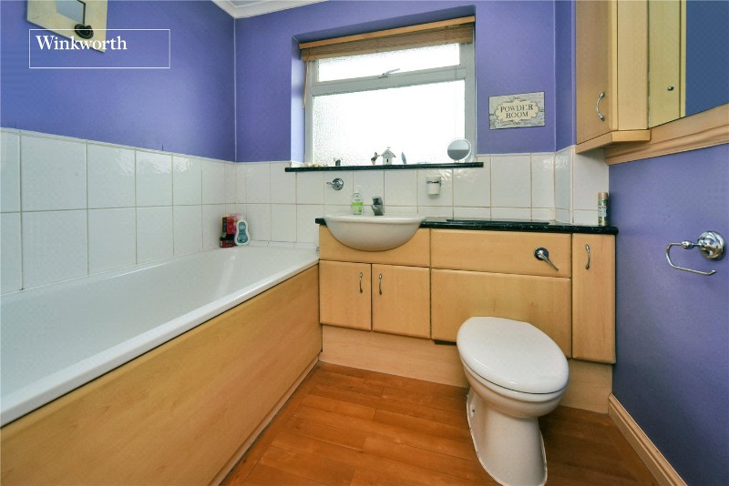 Clarkes Avenue, Worcester Park, KT4