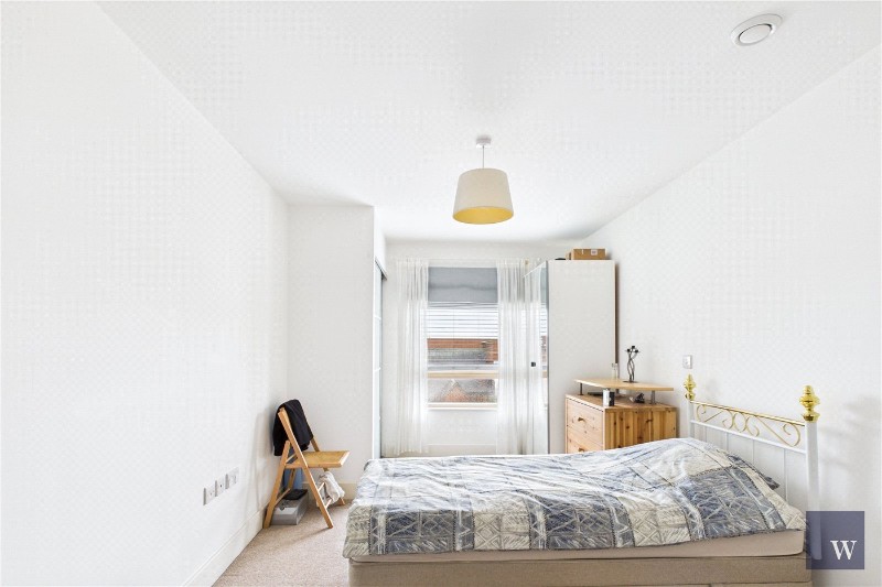 Streatham High Road, London, SW16