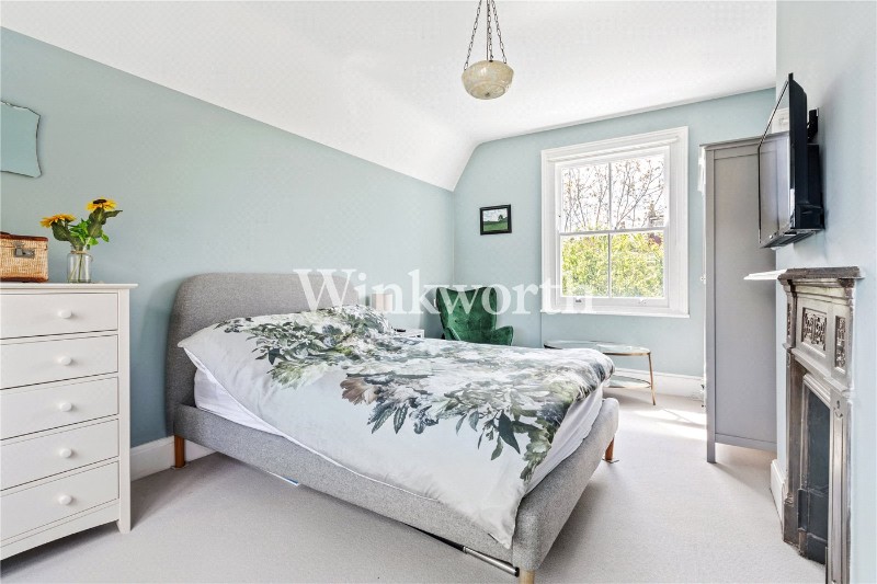 Lytton Avenue, London, N13