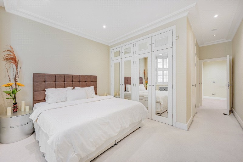 Park Street, London, W1K