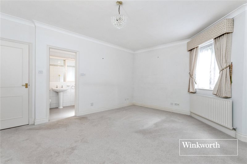 Hendon Lane, Finchley, London, N3