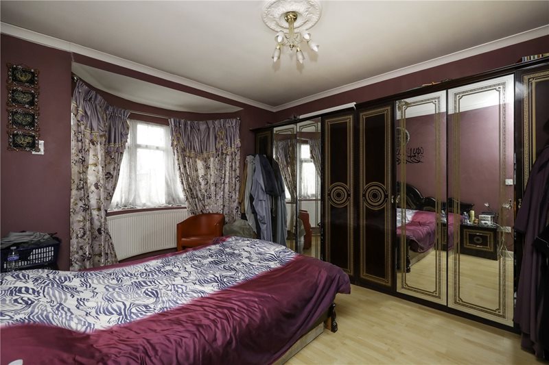 St. Dunstans Avenue, London, W3