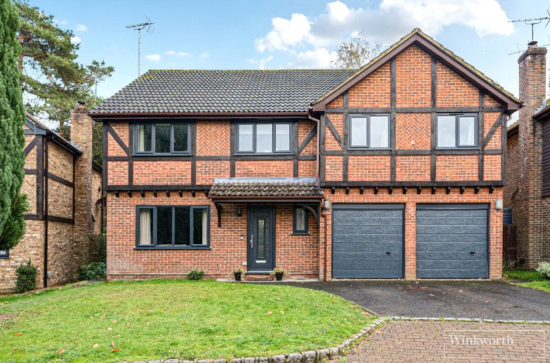 Weston Grove, Bagshot, Surrey, GU19