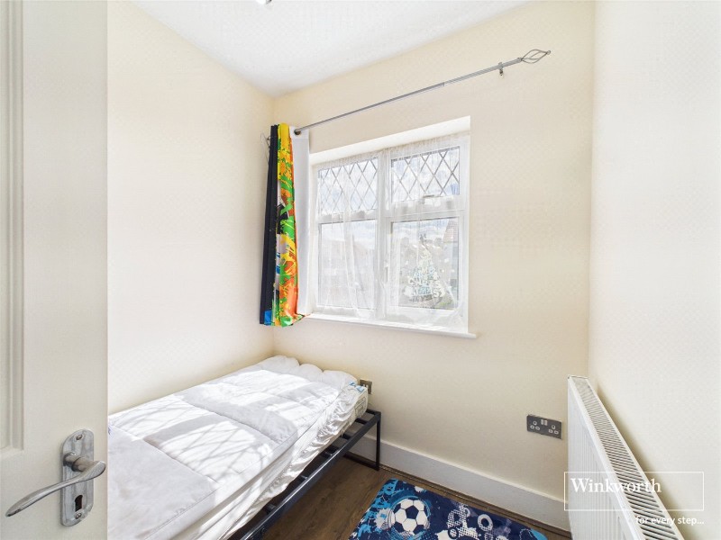 Summit Close, London, NW9