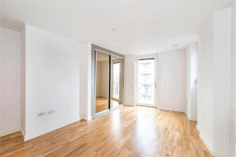Baltic Avenue, Brentford, TW8