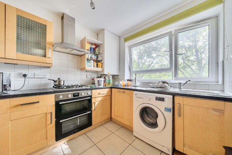 Flat 6, Caversham House, Friary Estate, London, SE15