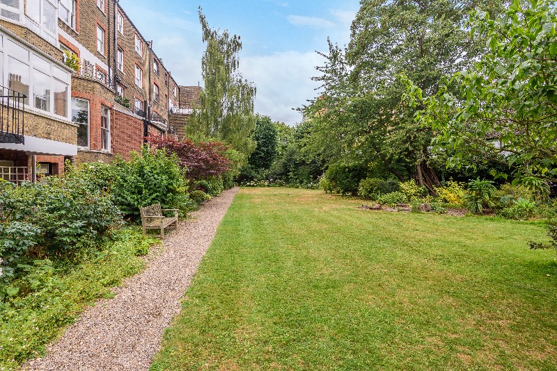 Sutherland Avenue, Maida Vale, London, W9