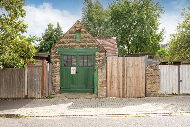 Herbert Gardens, London, NW10