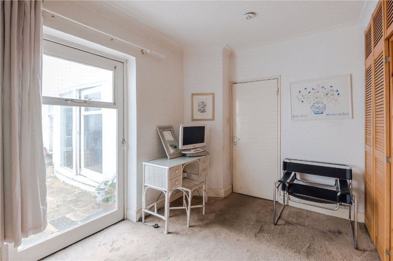 Gloucester Terrace, Bayswater, W2