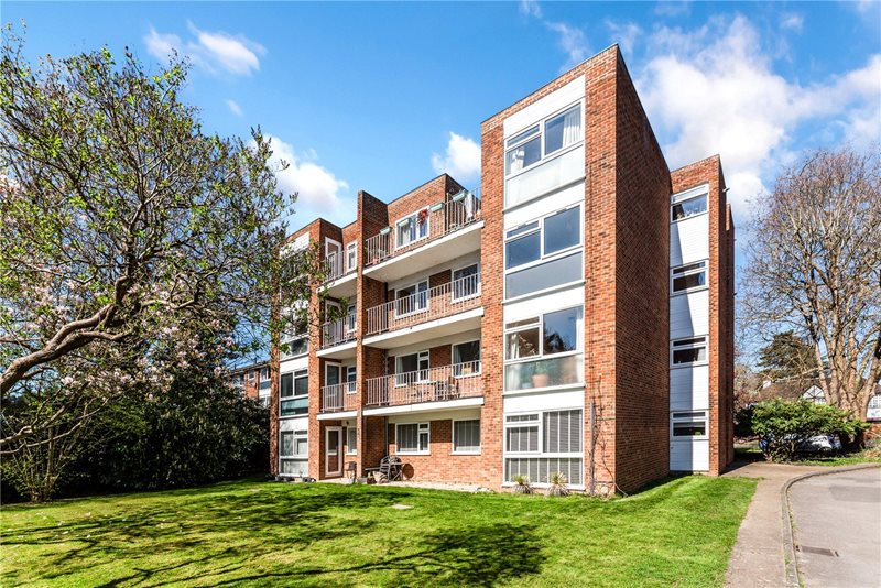 Foxgrove Road, Beckenham, BR3