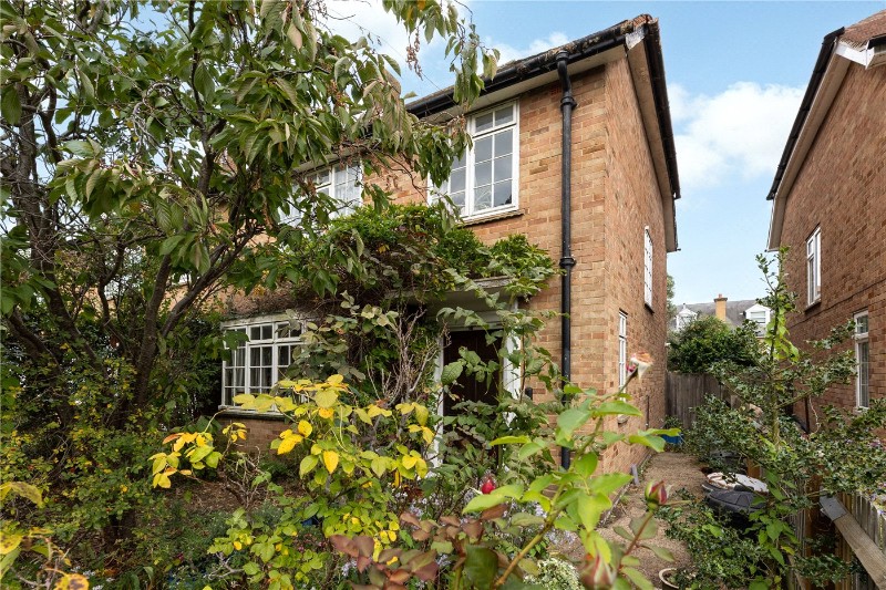 Buttermere Drive, London, SW15