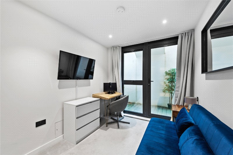 Dock Street, London, E1