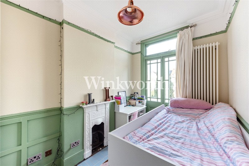 Fox Lane, London, N13