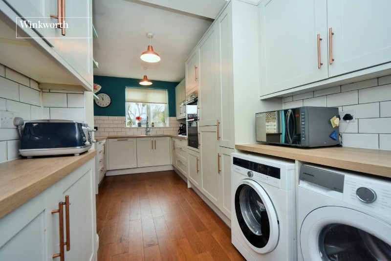 Elmstead Gardens, Worcester Park, Surrey, KT4