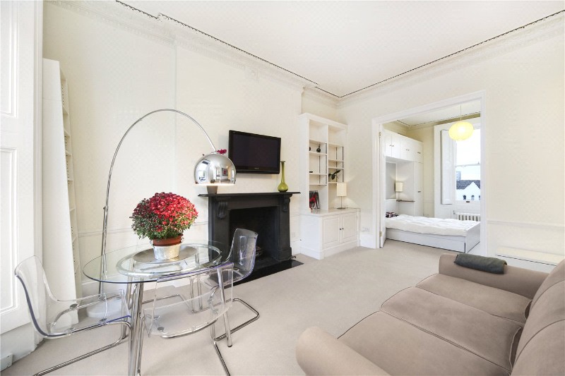 Lansdowne Crescent, London, W11