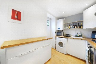 Seven Sisters Road, London, N7