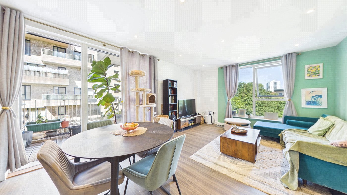 Bollo Bridge Road, London, W3