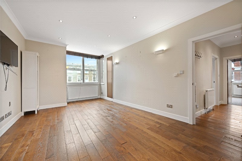 Lanark Mansions, Pennard Road, London, W12