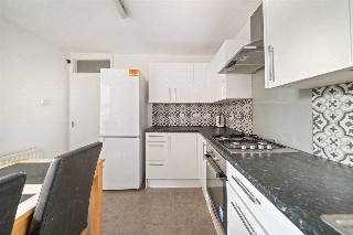 Louisville Road, London, SW17