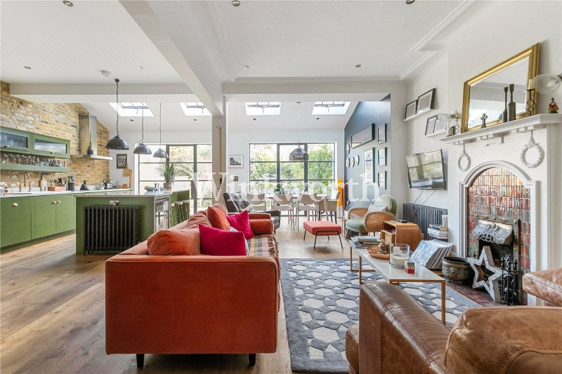 Fox Lane, London, N13