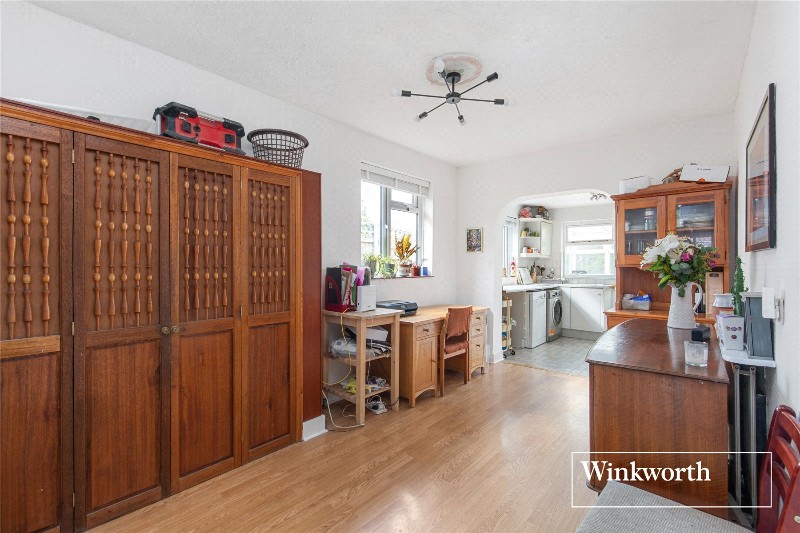 Woodfall Avenue, High Barnet, EN5