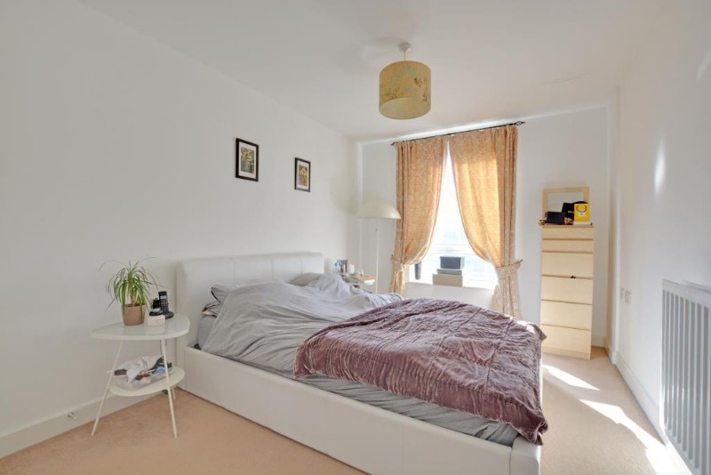 Tarves Way, London, SE10