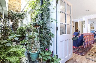 Amwell Street, London, EC1R